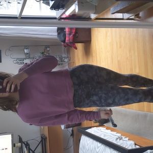 Girlfriend collective 50/50 cropped sweatshirt